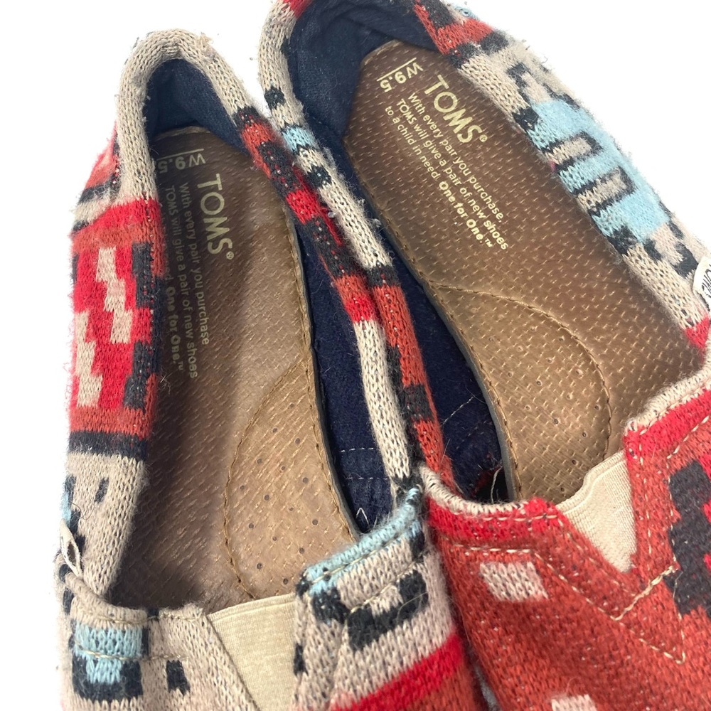 Toms - Picture 4 of 7